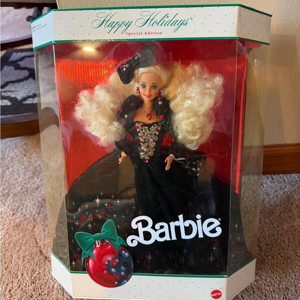 Mattel Barbie Special Edition 1991 Holiday Doll - Green and Silver